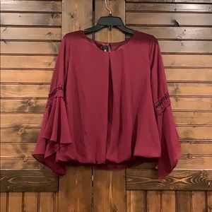 Flowy sleeve top